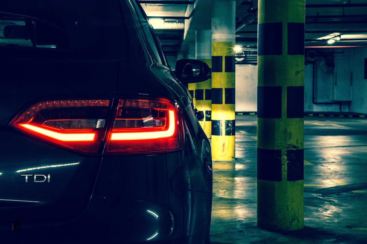 How to Create a DIY Storage System for Your Garage
